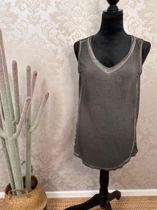 Raw edge tank